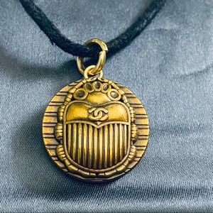 Beetle Double C Pendent